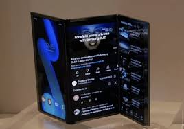 <strong>تسريبات تكشف تفاصيل Galaxy Z Fold 7 وGalaxy G Fold ثلاثي الطي من سامسونج</strong>