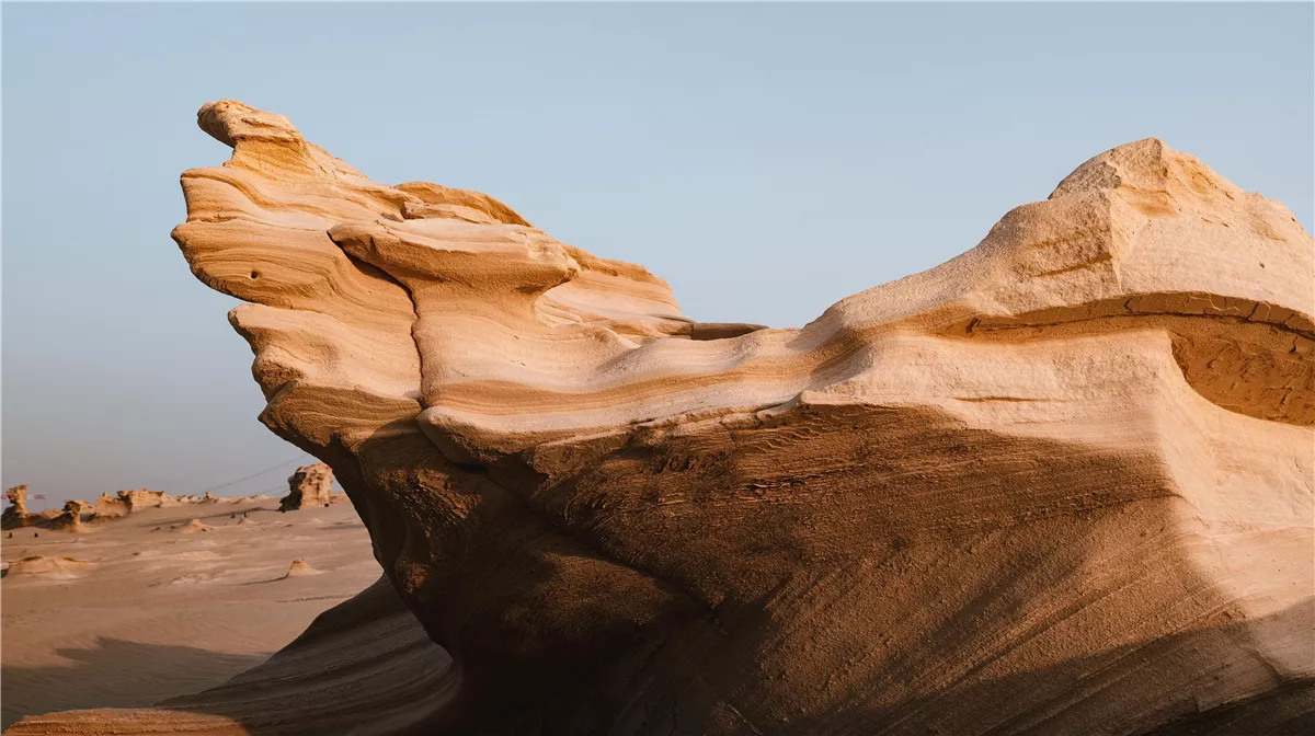 <strong>الكثبان الأحفورية، أماكن سياحية في الإمارات بالشتاء</strong>