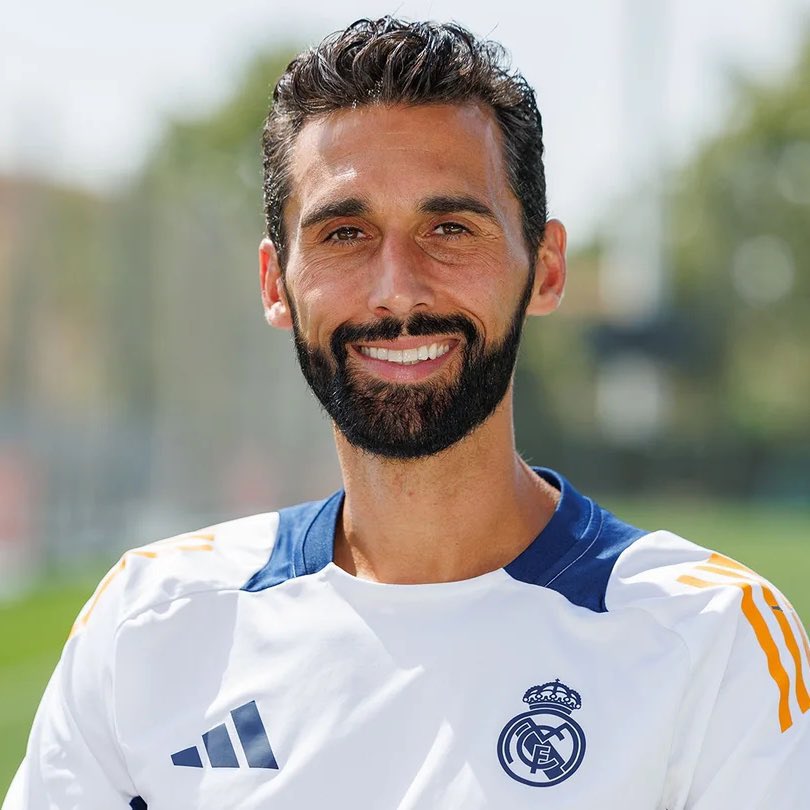 ألفارو أربيلوا مدرب ريال مدريد الجديد